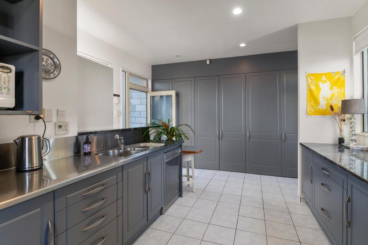 Apartment 4A - By The Beach Paraparaumu Extérieur photo